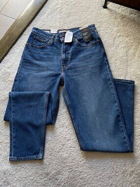 NWT Levi's '80s High Waisted Mom Jeans Tough Cookie Size 29/30